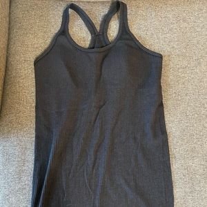 Lulu🍋 Ebb to Street Tank